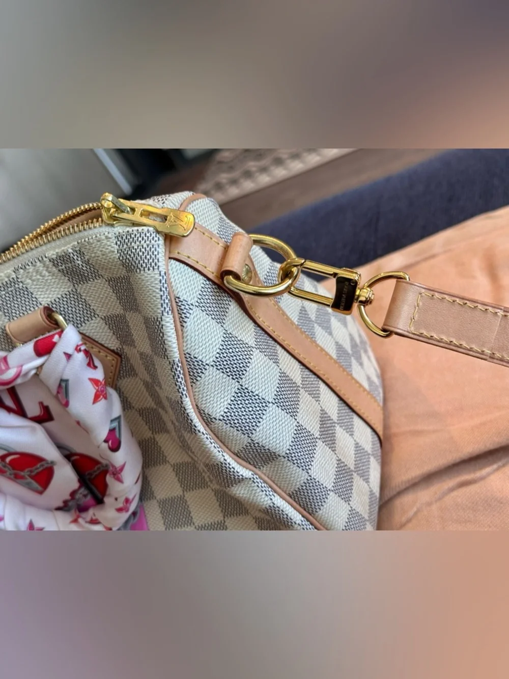 Louis Vuitton Damier Azur Bandoulier  Speedy 25, with 2 LV Badeaus - Picture 11 of 17